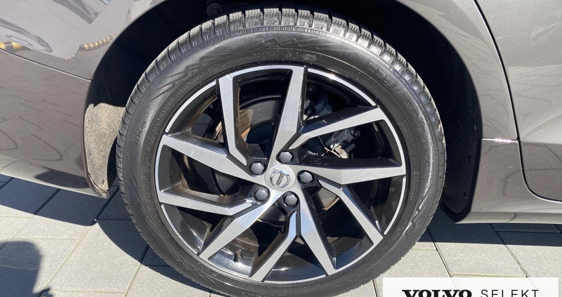 Volvo V60 cena 229900 przebieg: 19401, rok produkcji 2023 z Nowa Sarzyna małe 407